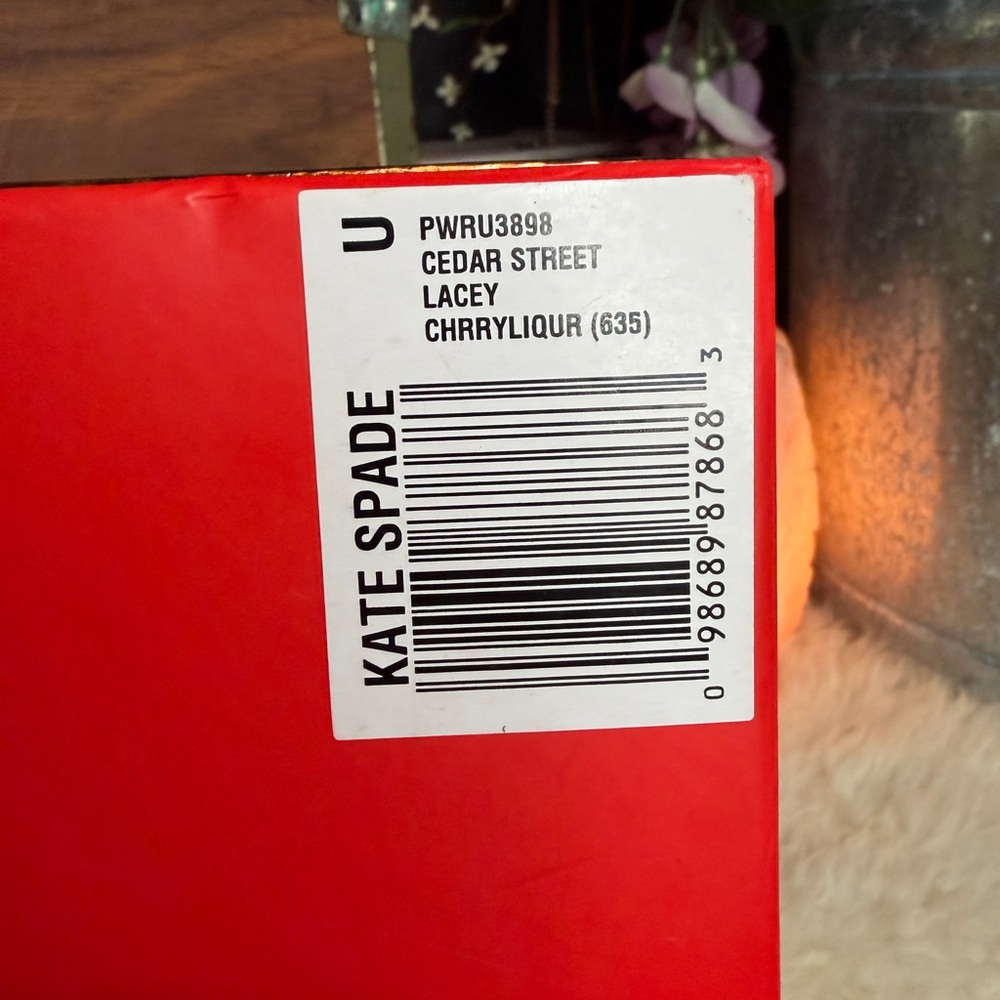 kate spade red zip-around wallet - Picture 10 of 11